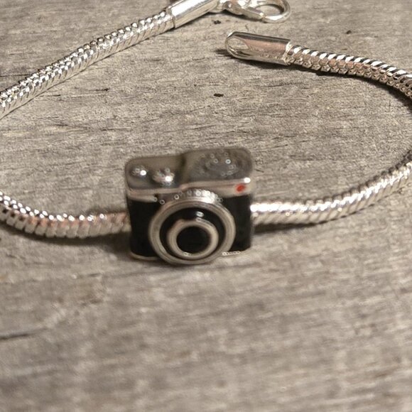 NWT Silver Plated black Enamel Camera Charm for Bracelet or Necklace - Picture 4 of 4